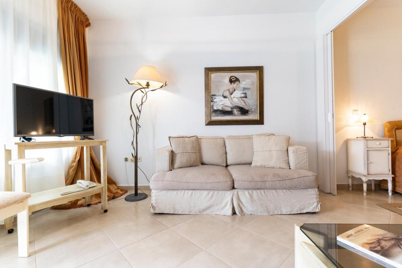 Villa Romantica Hotel PalaiónTsiflíkion المظهر الخارجي الصورة